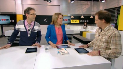 Sophie Vallerand coanimatrice et Marc-André Coallier animateur de l’émission Libre-service avec Éric Grenier rédacteur en chef du Magazine Jobboom